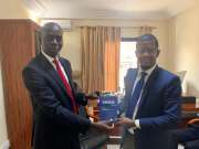 OHADA / Sénégal / Remise de Codes OHADA à la Commission Nationale OHADA du Sénégal par l'UNIDA